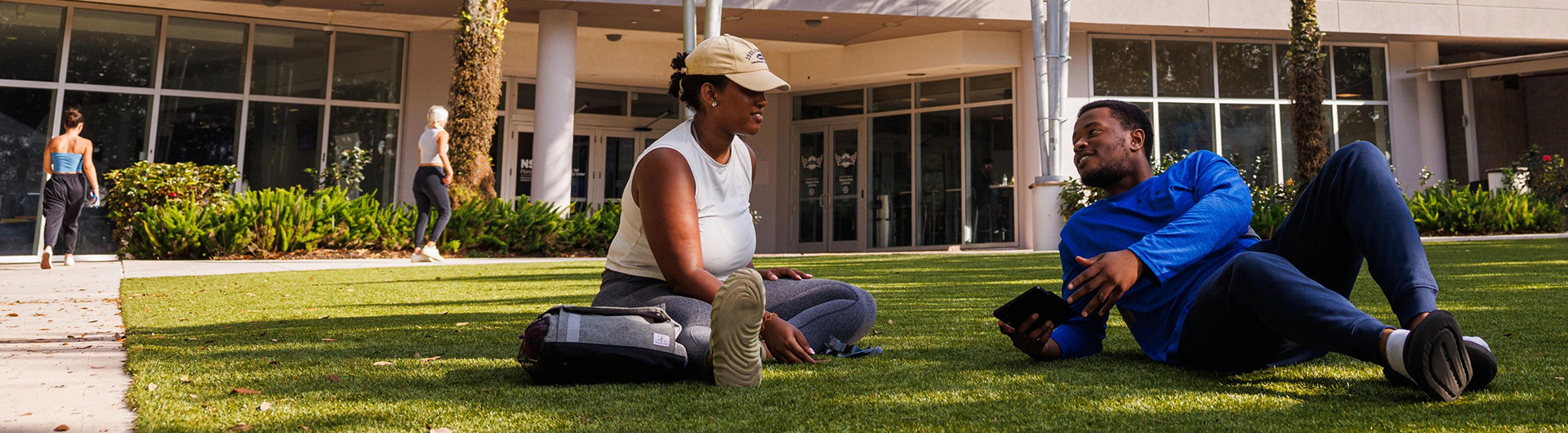 NSU students walking on campus