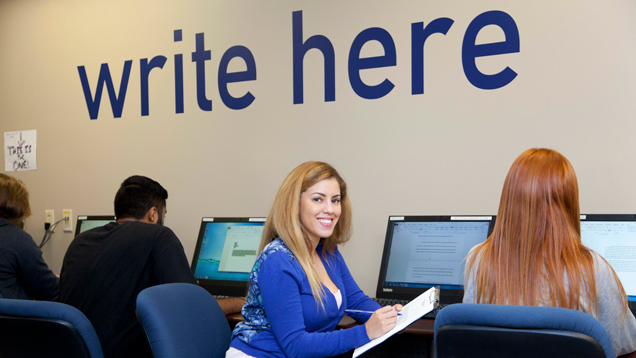 Students at the nsu writing center