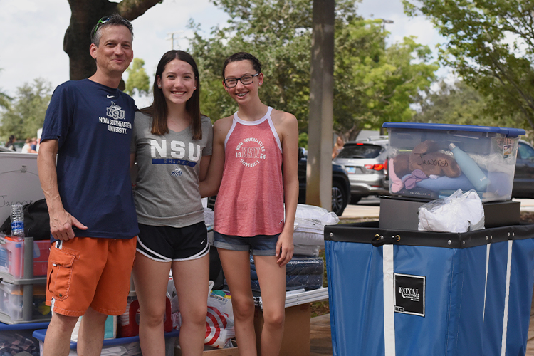 NSU student with family moving into campus