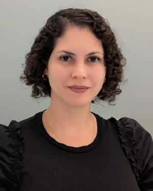 Claudia Pena headshot