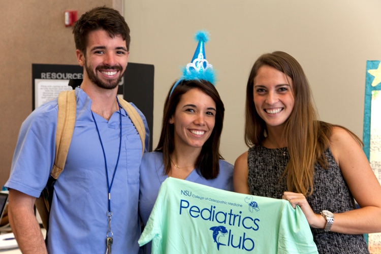 Students from osteopathic pediatric club