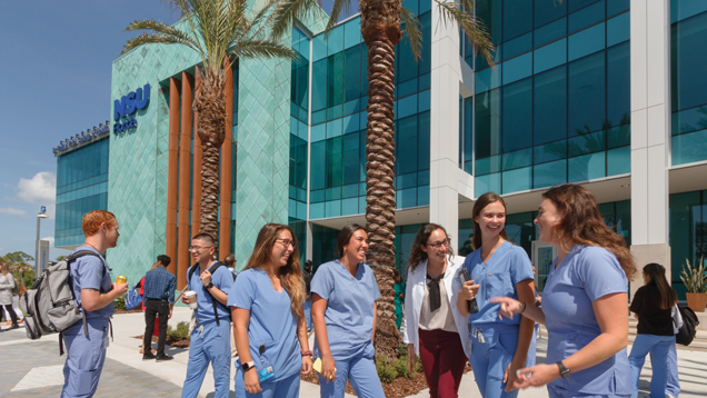 Students outside Tampa campus